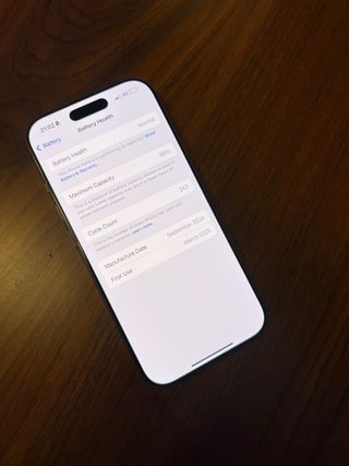 iPhone 16 Pro 256GB Dorado desierto