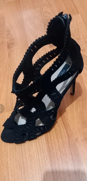 Sandalias tacón Zara negras