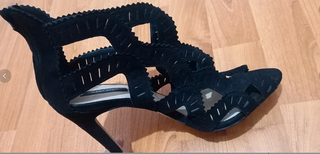 Sandalias tacón Zara negras