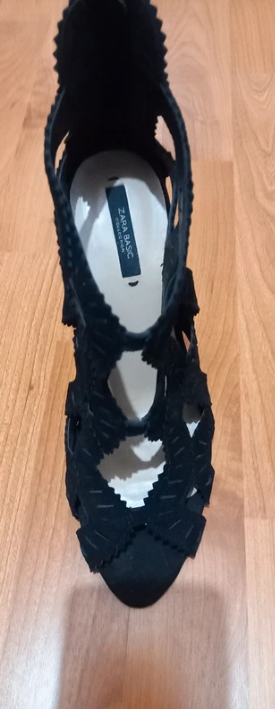 Sandalias tacón Zara negras