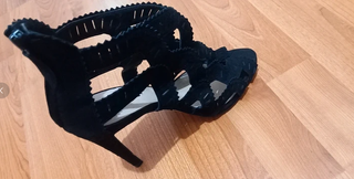 Sandalias tacón Zara negras