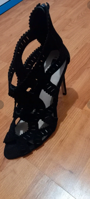 Sandalias tacón Zara negras