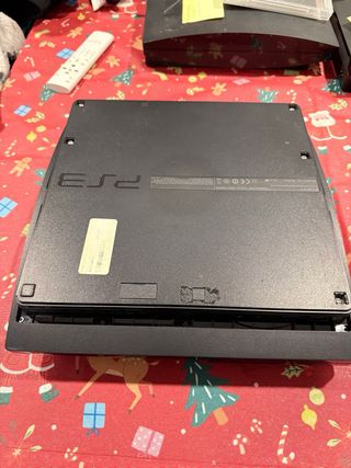 PlayStation3 / PS3 Slim Negra 320GB