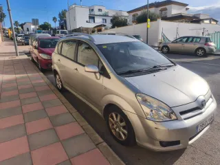 Toyota Verso 2006