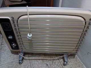 Radiador Soltermi Beige y Plata