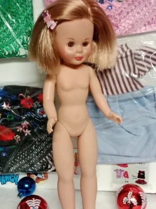 1 muñeca de colección copias de Nancy clásica nuev