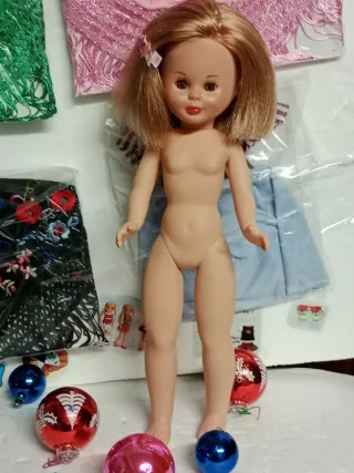 1 muñeca de colección copias de Nancy clásica nuev