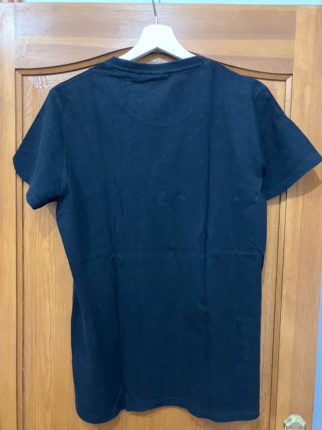 Camiseta Superdry Negra