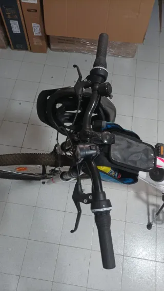 Bicicleta de Montaña Rockrider Blanca