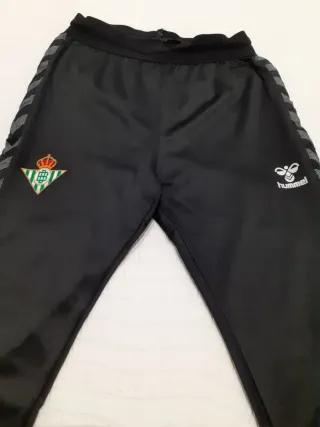 Equipación Entrenamiento Real Betis Hummel