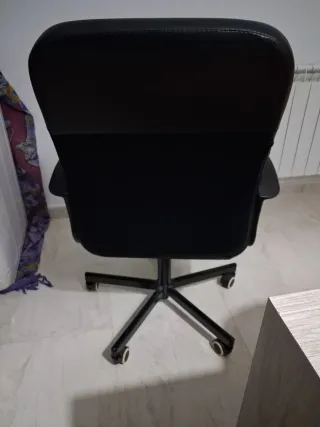 Silla de escritorio negra