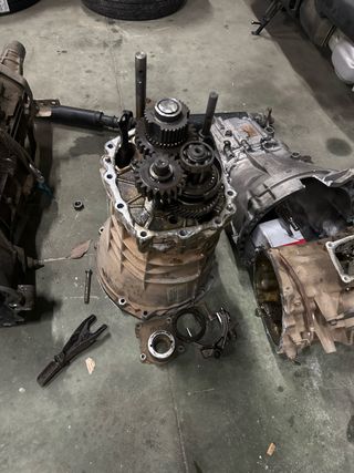 Despiece caja de cambios Nissan Patrol RD28T