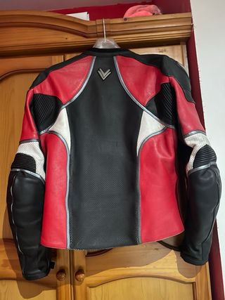 Chaqueta de cuero para moto