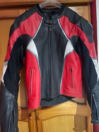 Chaqueta de cuero para moto