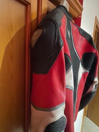 Chaqueta de cuero para moto