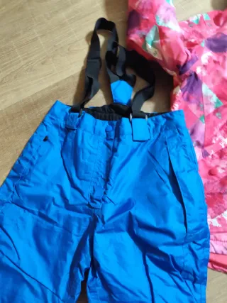 Conjunto ski: chaqueta y 2 pantalones+ guantes