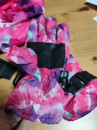 Conjunto ski: chaqueta y 2 pantalones+ guantes