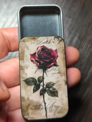 Caja metálica para cerillas