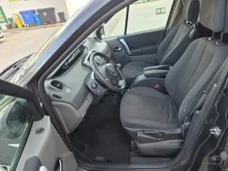 GRAND SCENIC 2009 7 PLAZAS 6 MARCHAS PEGATINA B