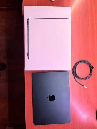 MacBook Air M2 13' Gris Espacial