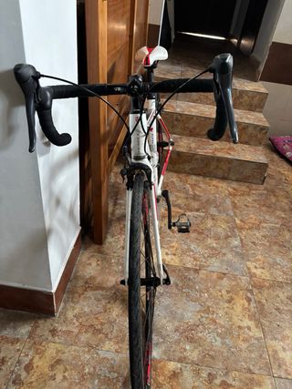 Bicicleta de Carretera Trek Blanca