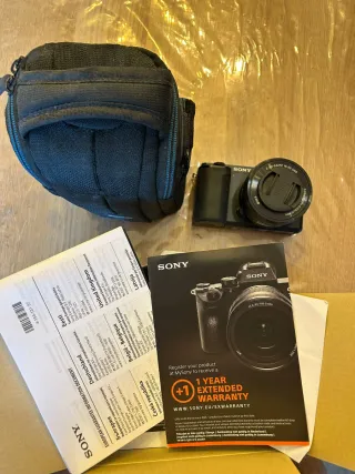 Sony ZV-E10 + 16-50mm OSS (2 usos)