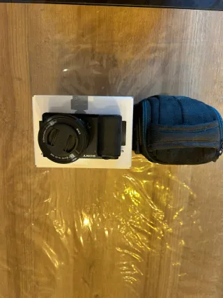 Sony ZV-E10 + 16-50mm OSS (2 usos)