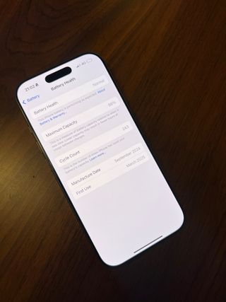 iPhone 16 Pro 256GB Dorado Desierto