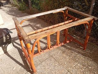 Base de mesa de centro de mimbre y bambú