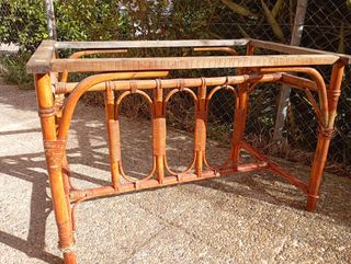 Base de mesa de centro de mimbre y bambú