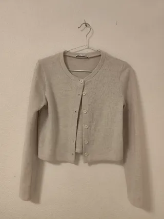 Cárdigan Zara corto punto acanalado beige