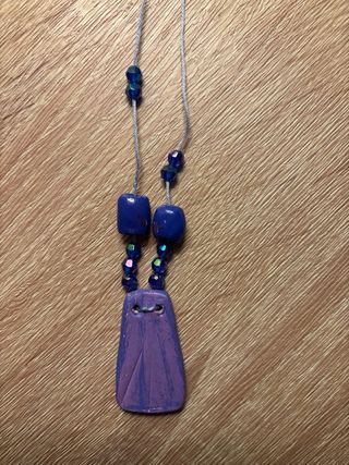 Collana donna con ciondolo viola e blu