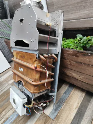 Calentador Junkers HydroPower Plus WTD 14 KG