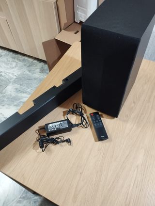 Barra de Sonido LG SL4Y 300W