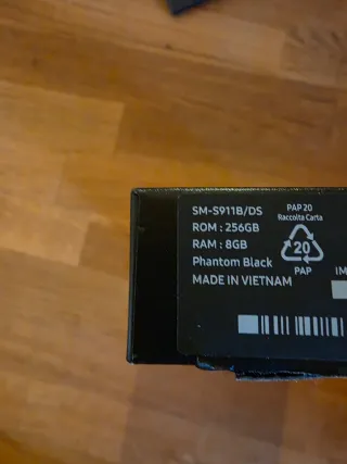 Samsung S23 256GB Negro + Fundas