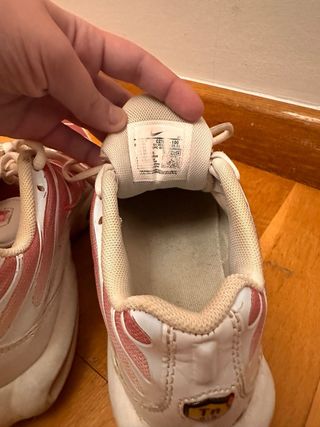 Nike TN rosas y blancas