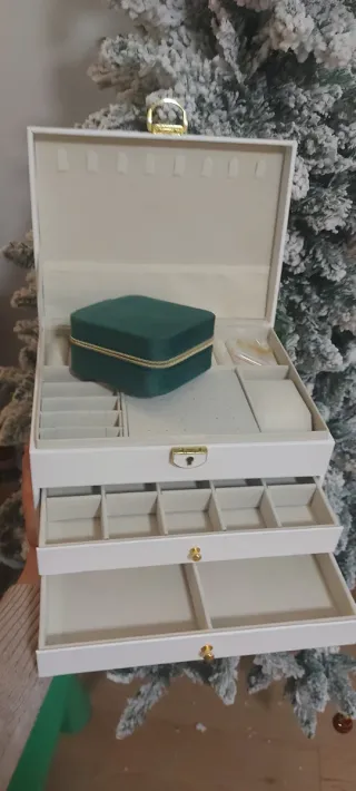 Portagioie bianco con specchio e cassetti