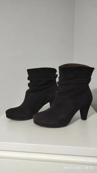 Botines marrones de ante