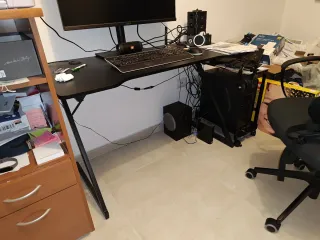 Scrivania da gaming HALSTED, dimensioni 60x120 cm