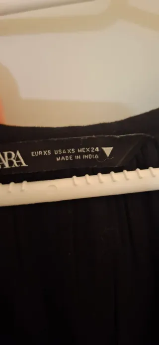 Vestido Zara bordado negro multicolor