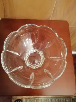 Centro de mesa de cristal tallado