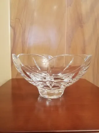 Centro de mesa de cristal tallado