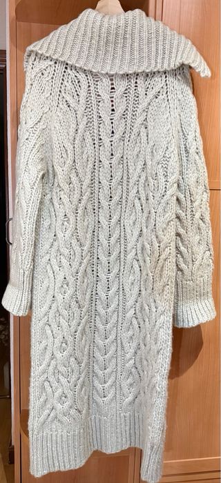 Abrigo de punto ochos de Zara