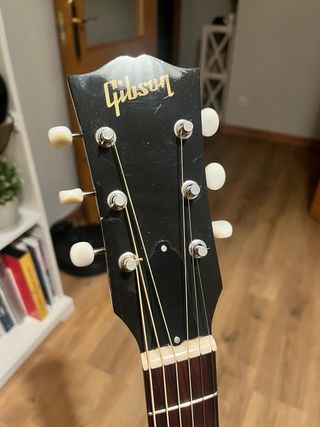 Gibson J-45 Vintage Sunburst