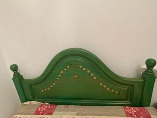 Cabecero, mesita y escritorio madera