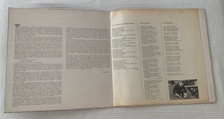 Georges Brassens - Les Amoureux des Bancs Publics