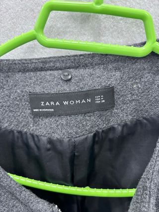 Abrigo Zara gris talla M