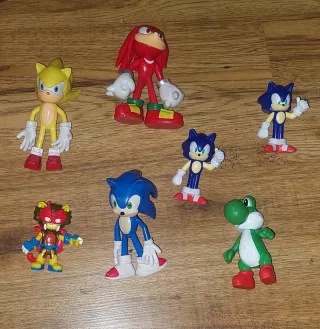 Lote Figuras Sonic y Yoshi