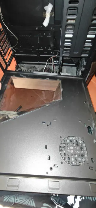 Torre PC Zalman Z11 Plus Negra + lector grabador