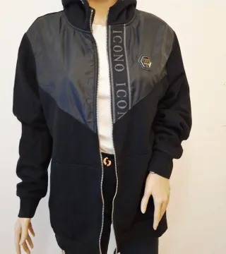 Sudadera con cremallera y capucha